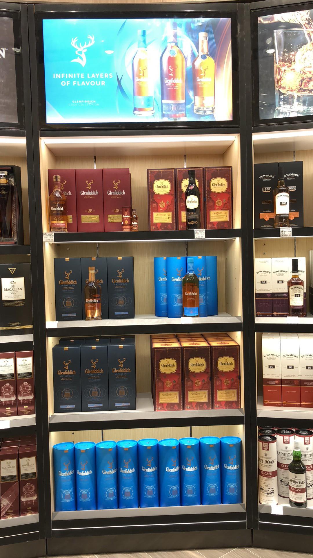 广州机场也不错