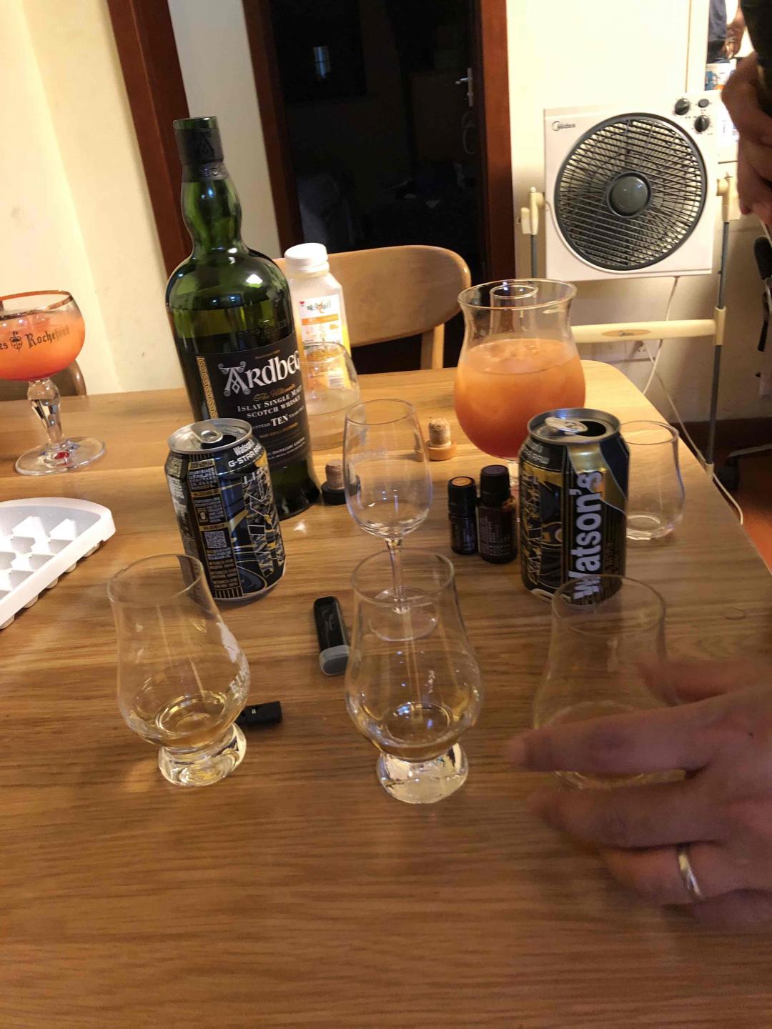 今天在液液家喝酒