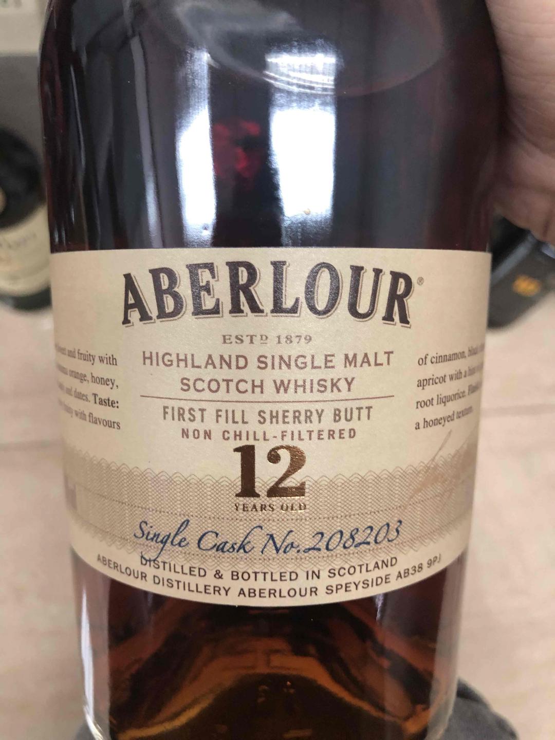 这才是亚伯乐12年单桶呀<img src='https://sdata.whiskyworm.com/xcxpics/emoji_14.png' class='emoji' />