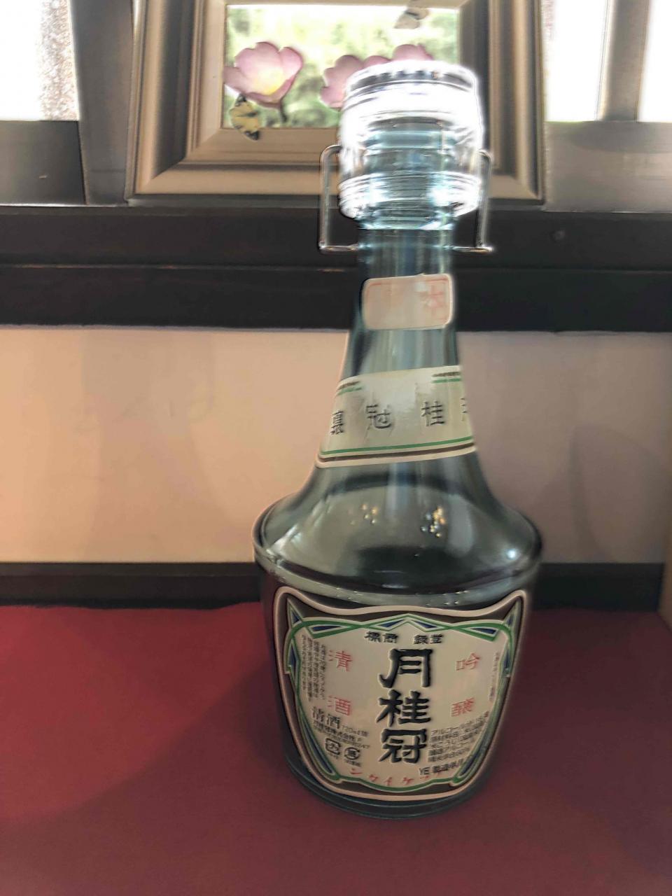 今年去日本喝了不少纯米酒，好喝啊。。参观了月桂冠