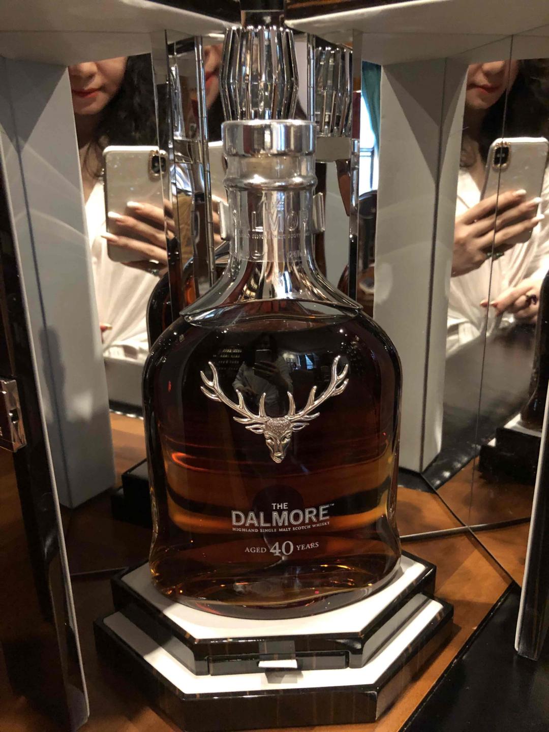 地狱有一层是专门留给浪费威士忌的人的🥃