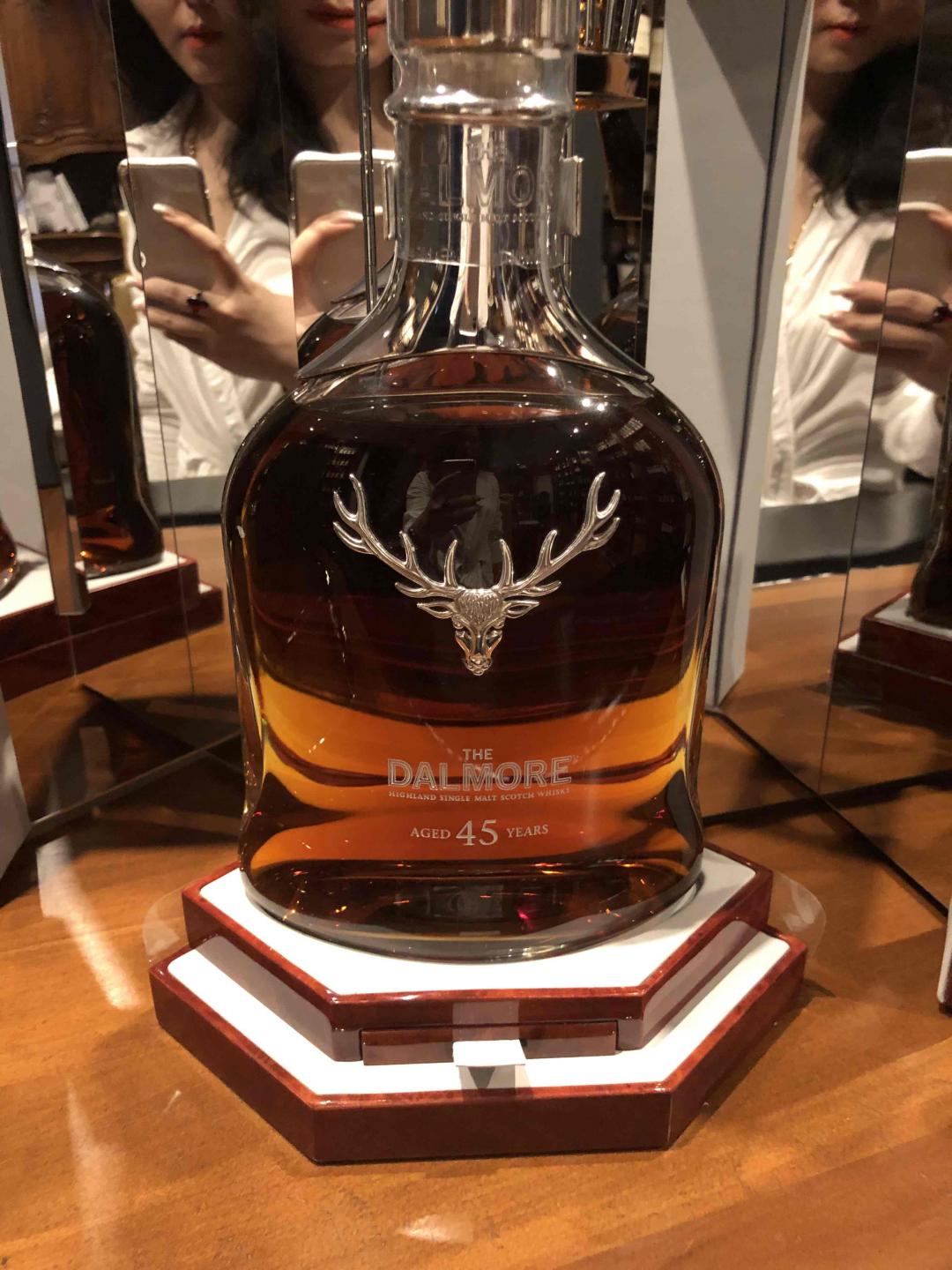 地狱有一层是专门留给浪费威士忌的人的🥃