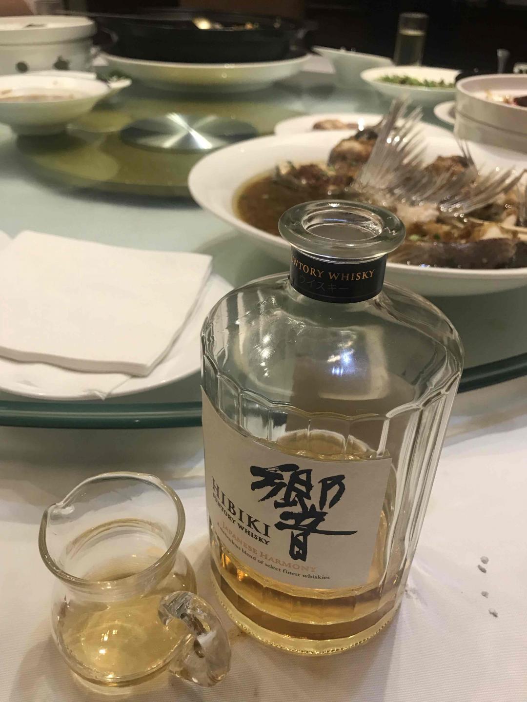 他们喝白酒