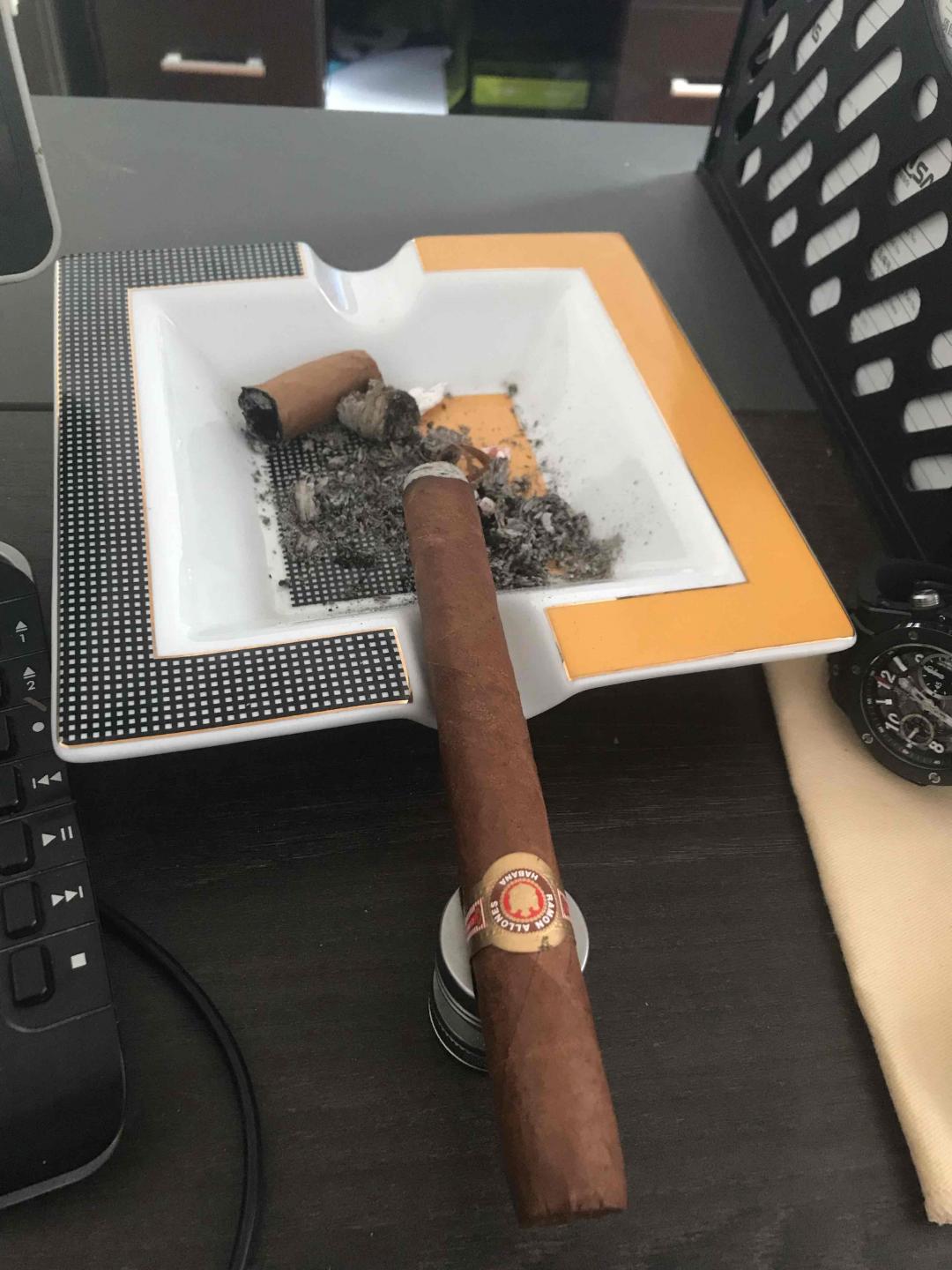 皇冠只爱巨型滴！<img src='https://sdata.whiskyworm.com/xcxpics/emoji_21.png' class='emoji' /><img src='https://sdata.whiskyworm.com/xcxpics/emoji_21.png' class='emoji' /><img src='https://sdata.whiskyworm.com/xcxpics/emoji_21.png' class='emoji' />