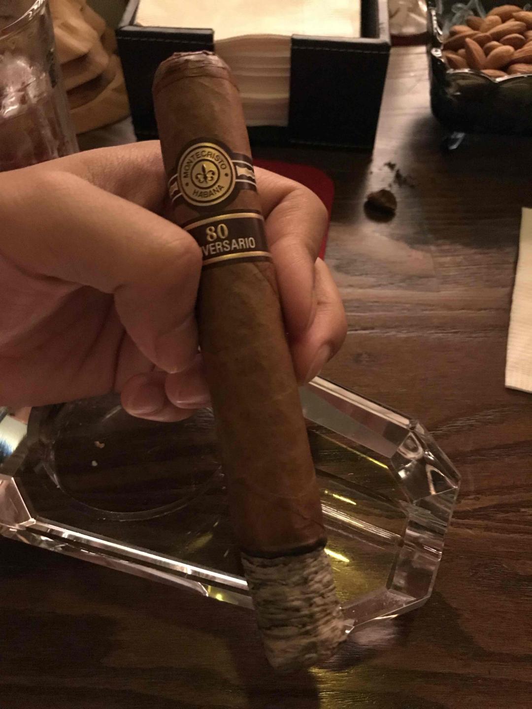 来了好久看了很多大佬 比如小涵总、首黑总，也学习了很多第一次发帖