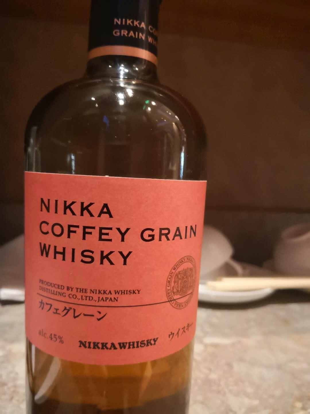 第一次喝到这么甜的威士忌<img src='https://sdata.whiskyworm.com/xcxpics/emoji_1.png' class='emoji' /><img src='https://sdata.whiskyworm.com/xcxpics/emoji_1.png' class='emoji' />