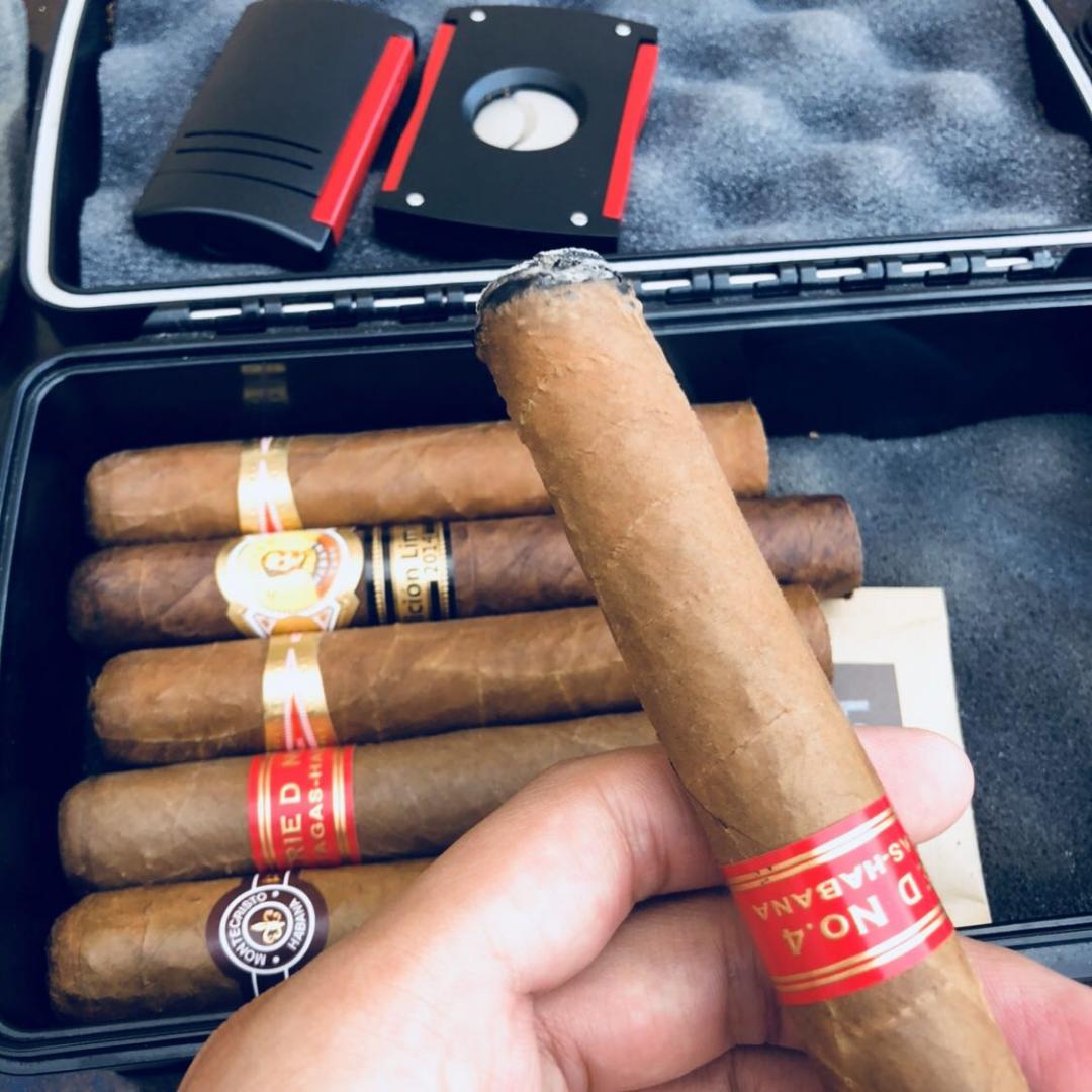 这个天气可以在户外灰