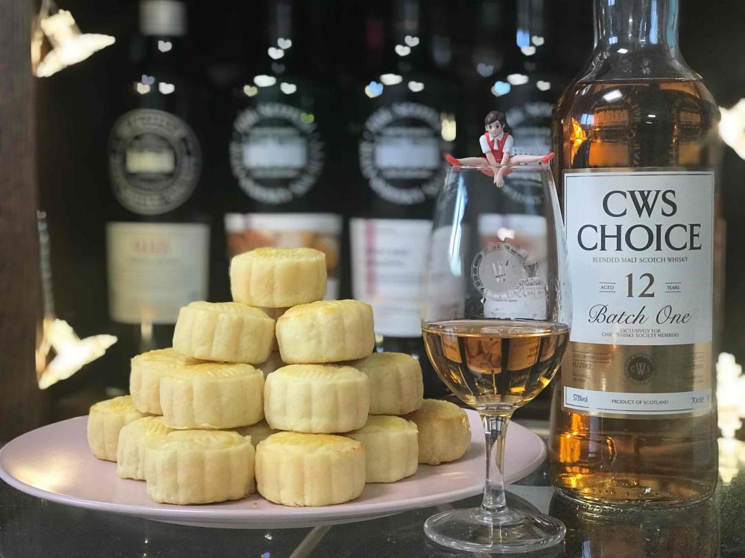 月饼做好了，提前祝大家中秋快乐！