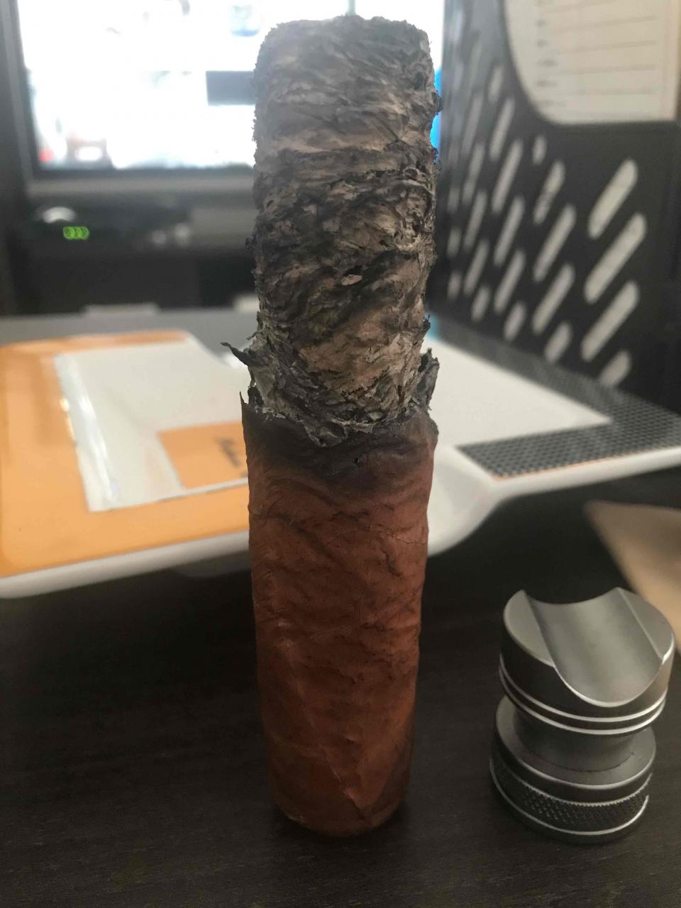 持灰看起来还可以哦！