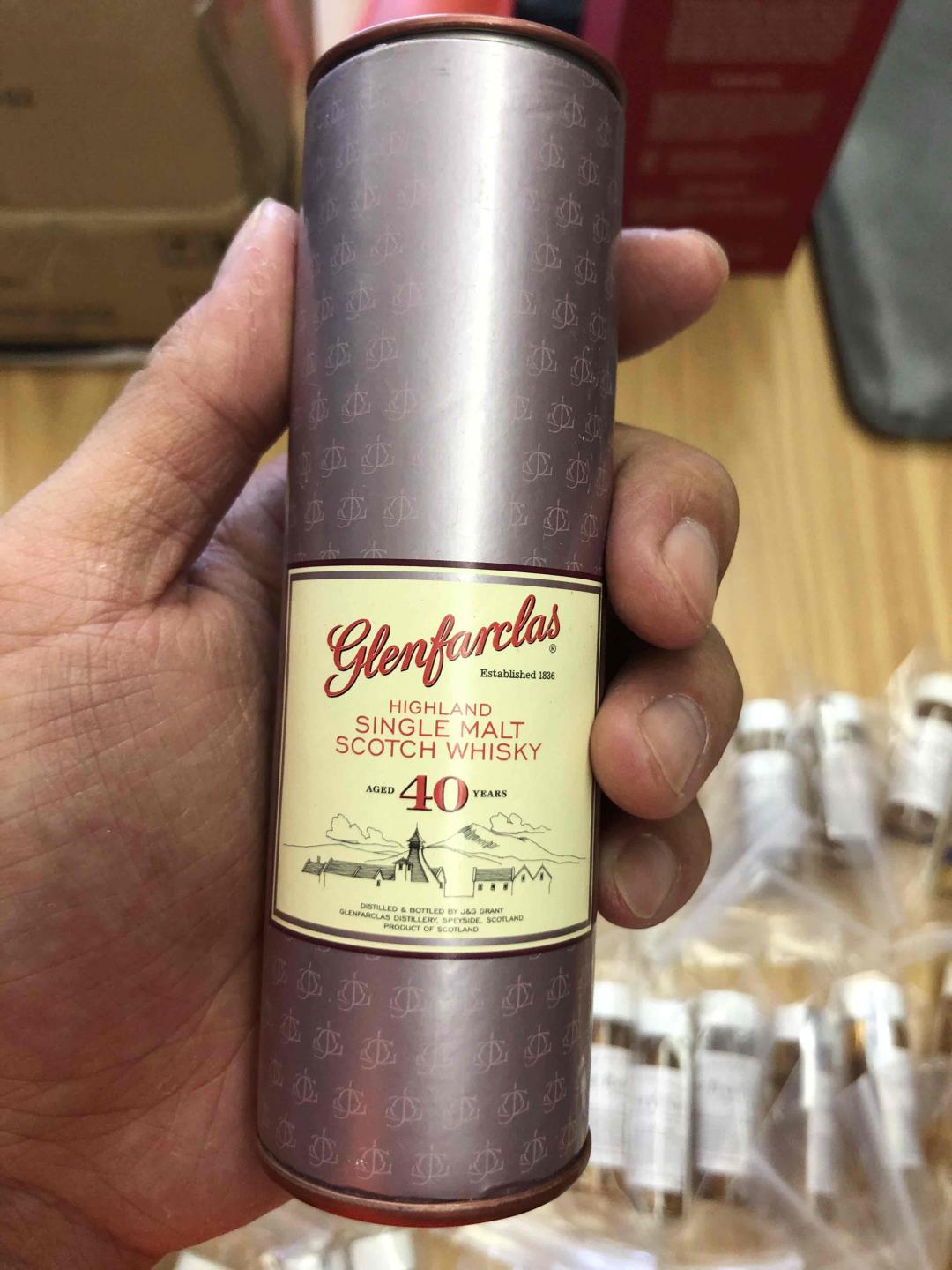 买分享瓶都要破产了<img src='https://sdata.whiskyworm.com/xcxpics/emoji_37.png' class='emoji' />