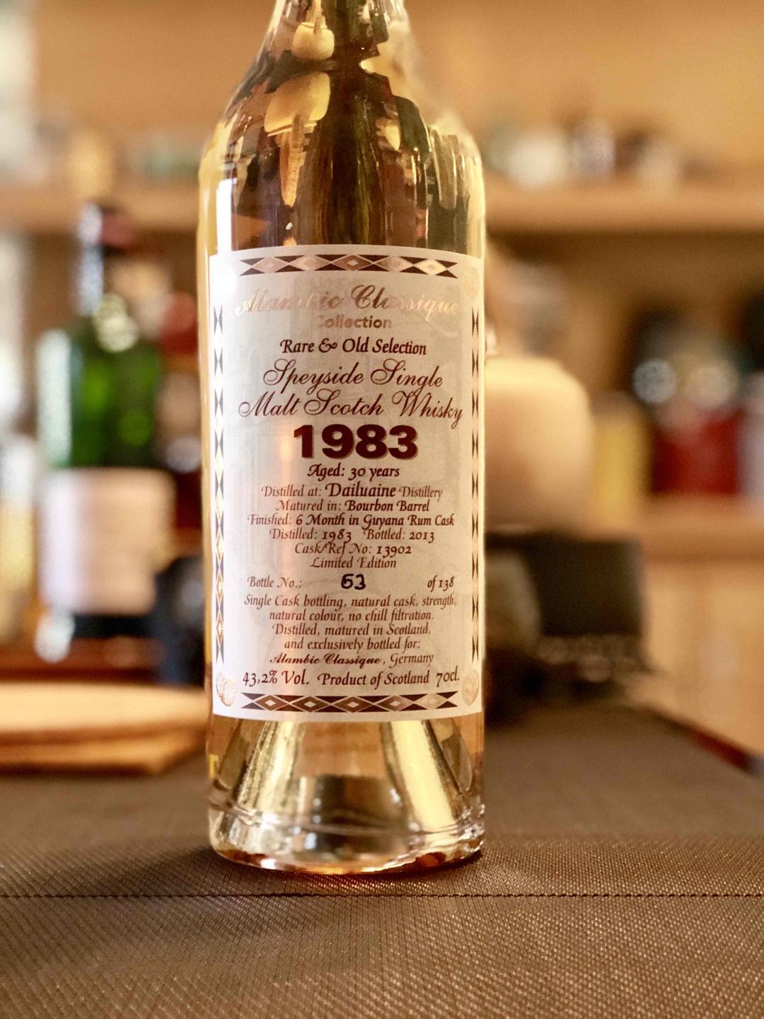 还好所有的不开心都可以用酒终结