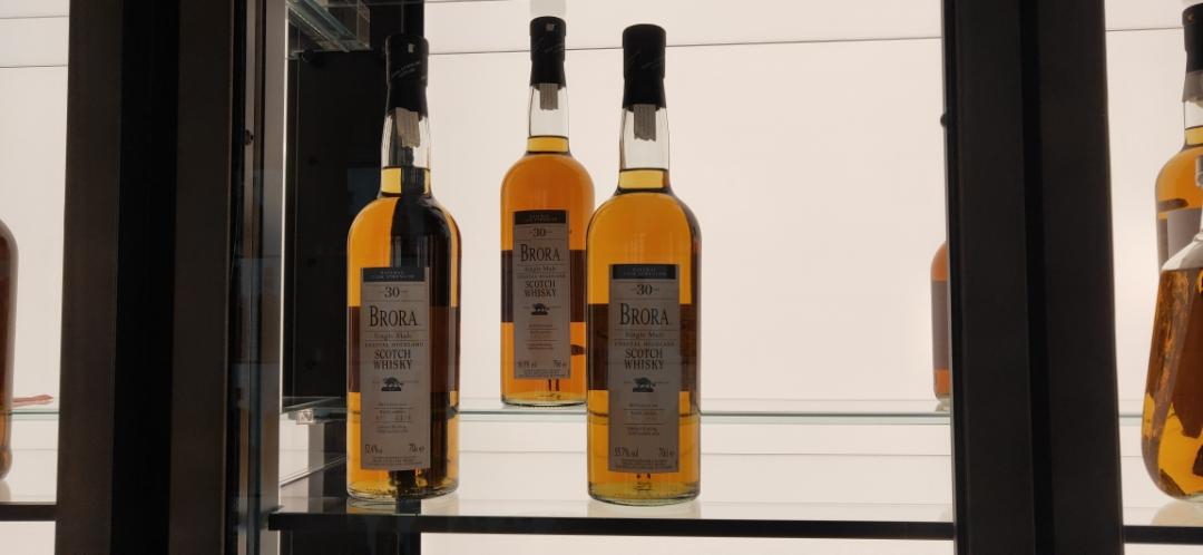 巴黎两家Whisky店