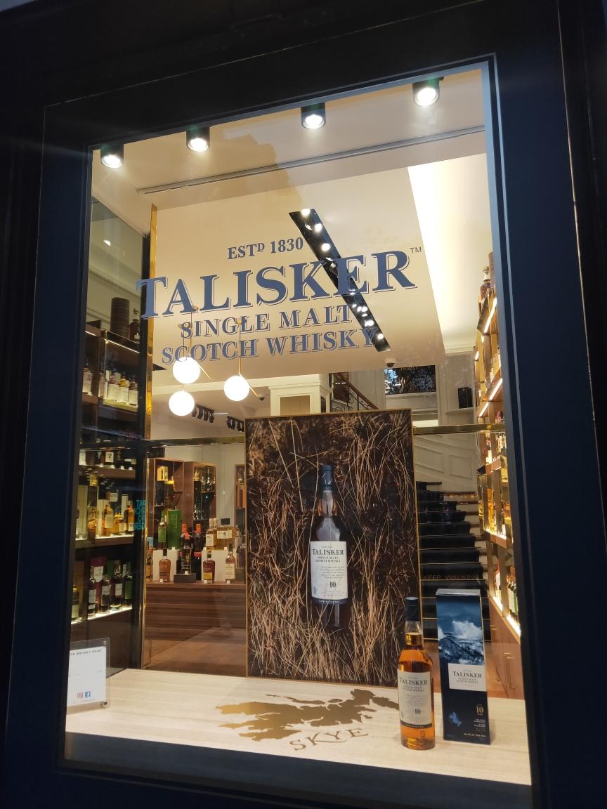 巴黎两家Whisky店