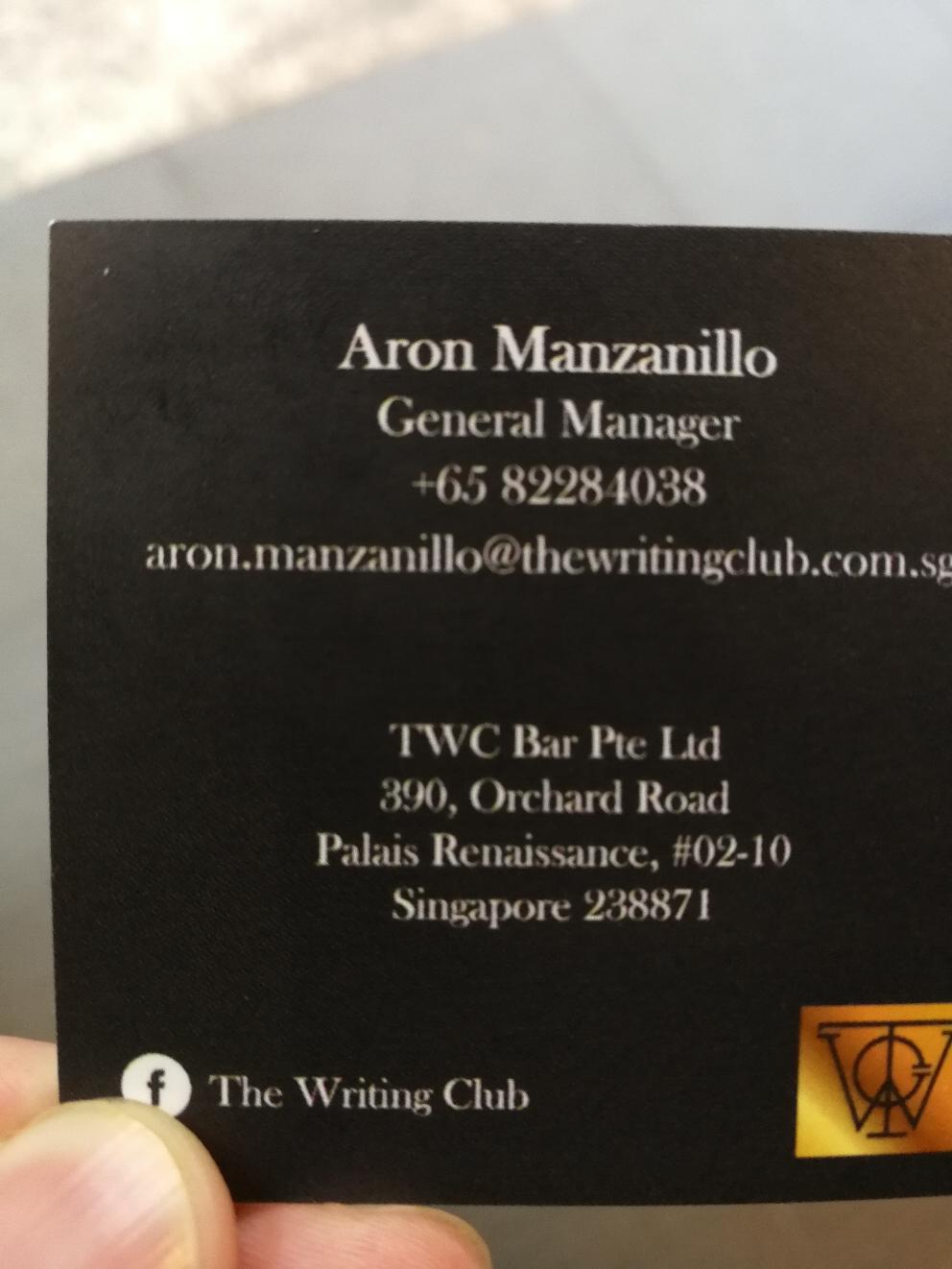 新加坡偶遇的whisky bar 老板的收藏很惊艳