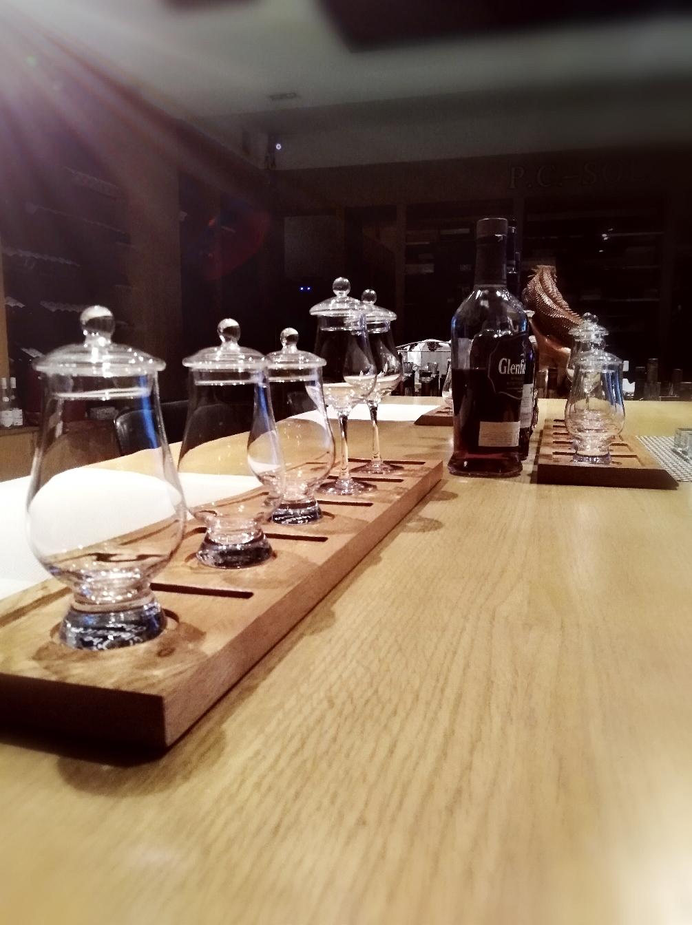 不喝酒就没朋友