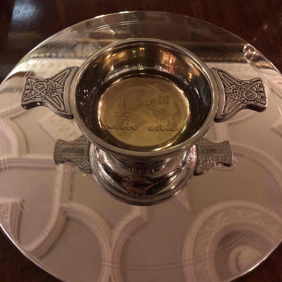 我前阵子拍的，不过这个是家族订制的