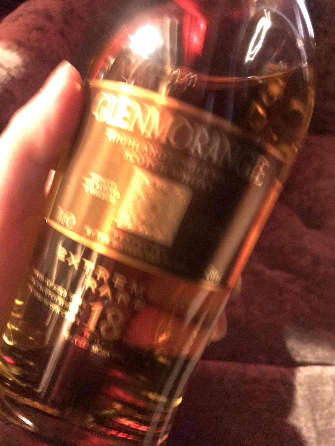 第一次發酒評，鞭小力