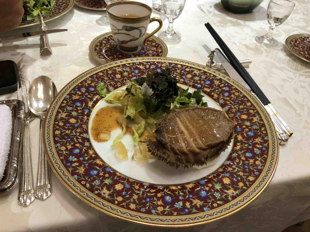 这餐我选择配陈年高粱酒挺棒👍🏻怀旧的味！