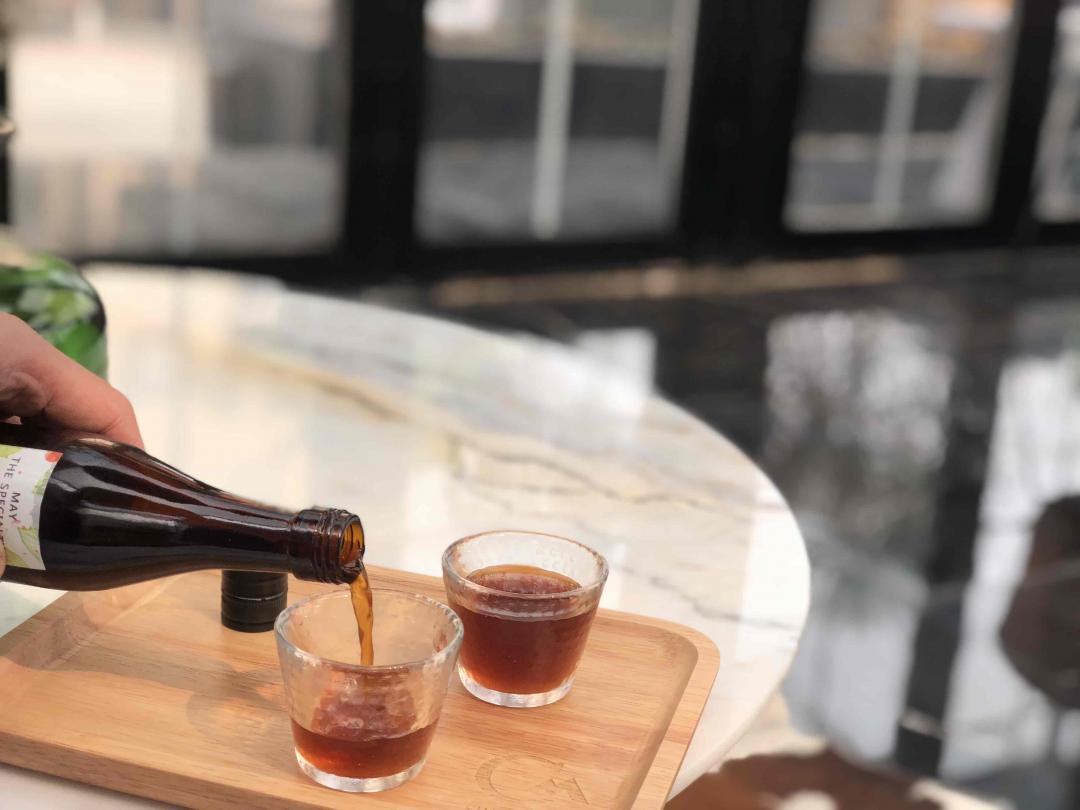 喝咖啡一定要配酒