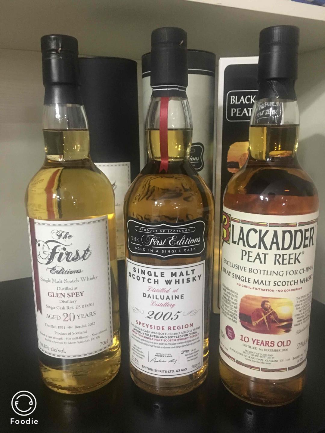 原先爱好葡萄酒🍷的,两月前被朋友带进坑的<img src='https://sdata.whiskyworm.com/xcxpics/emoji_45.png' class='emoji' />如今发现还有酒虫这么好的平台,昨天试购了一次发货那一个叫快啊!原先别家购入的,第一次发帖,就想请假各位大神,图二在酒瓶子上写的字是几个意思<img src='https://sdata.whiskyworm.com/xcxpics/emoji_33.png' class='emoji' /><img src='https://sdata.whiskyworm.com/xcxpics/emoji_84.png' class='emoji' />