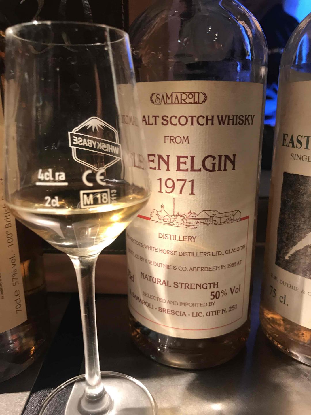 说好的这次来主要是试新酒的，但是见到这些，还能抵抗吗？I can resist anything except temptation.