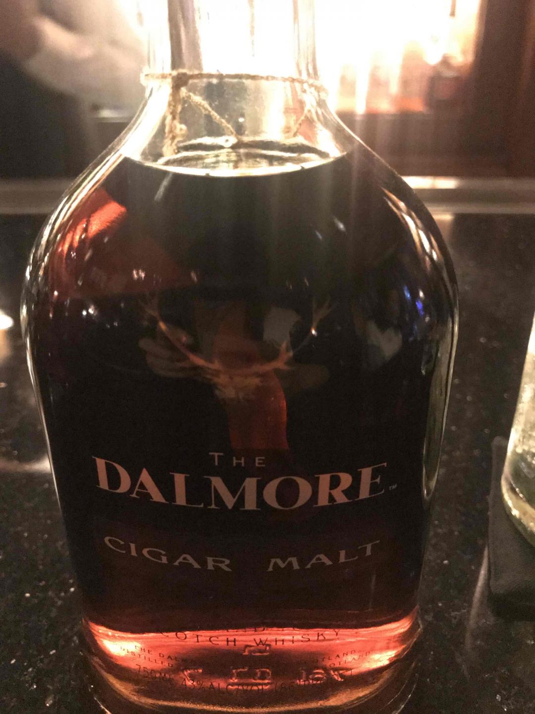 想知道这酒现在值多少钱