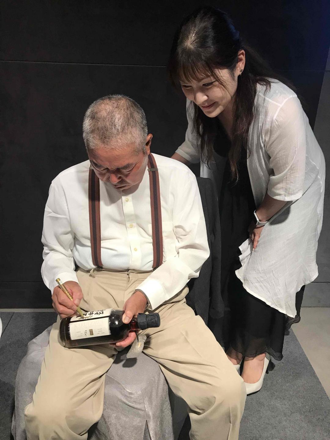 來香港 Bonhams 參加輕井澤蒸餾所前釀造師「內堀修省」簽名會。