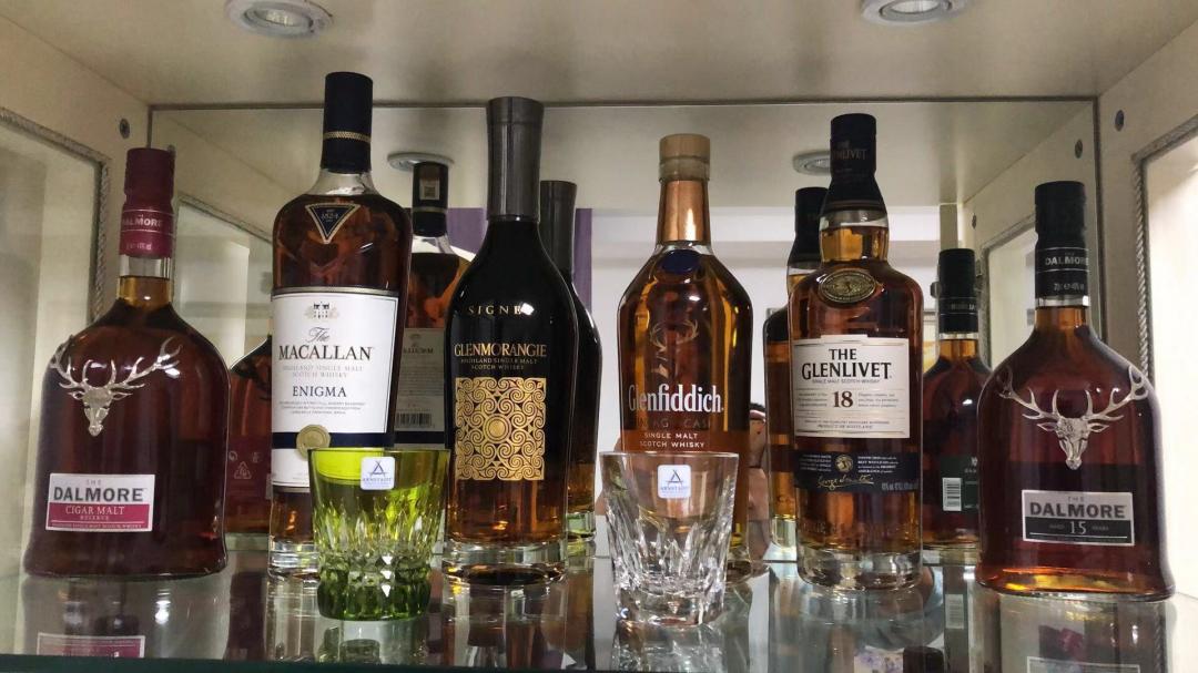 刚刚入门的一年级新生，请各位上仙多多指教！