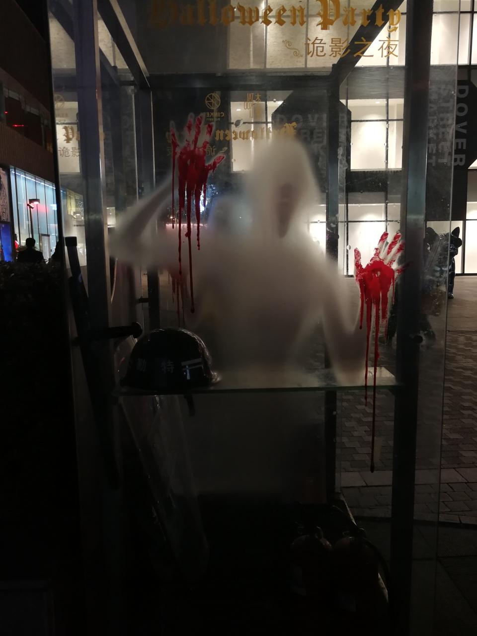 万圣节前夜,先和一个٩(๑^o^๑)۶