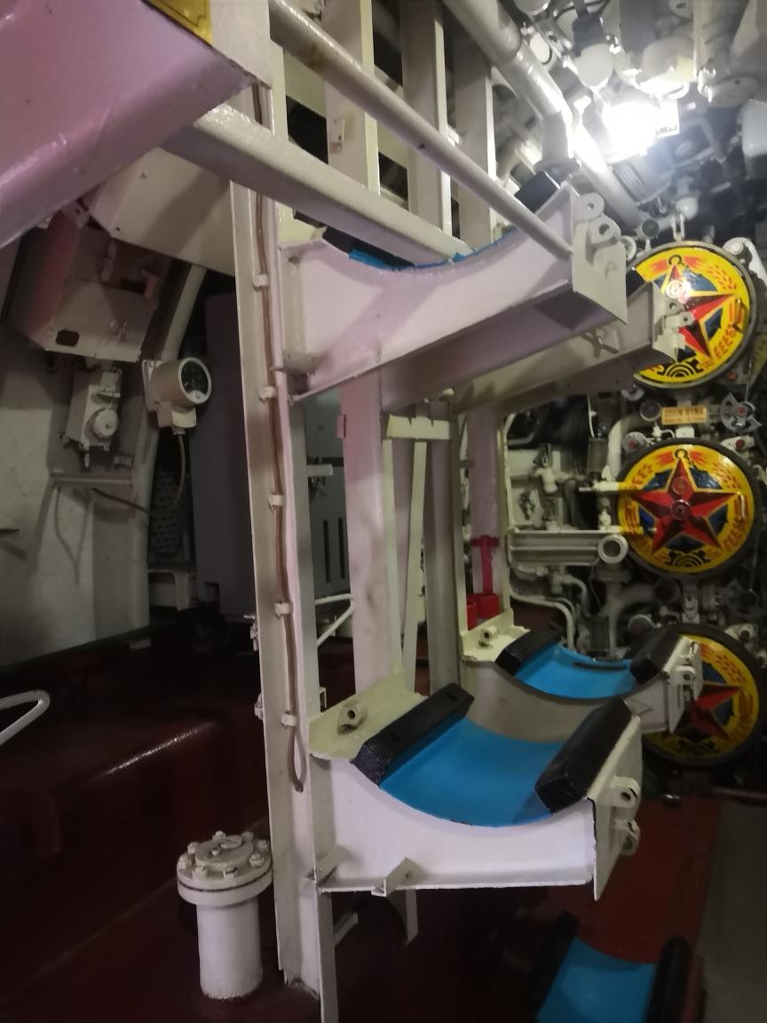 潜水艇，要的就是低调