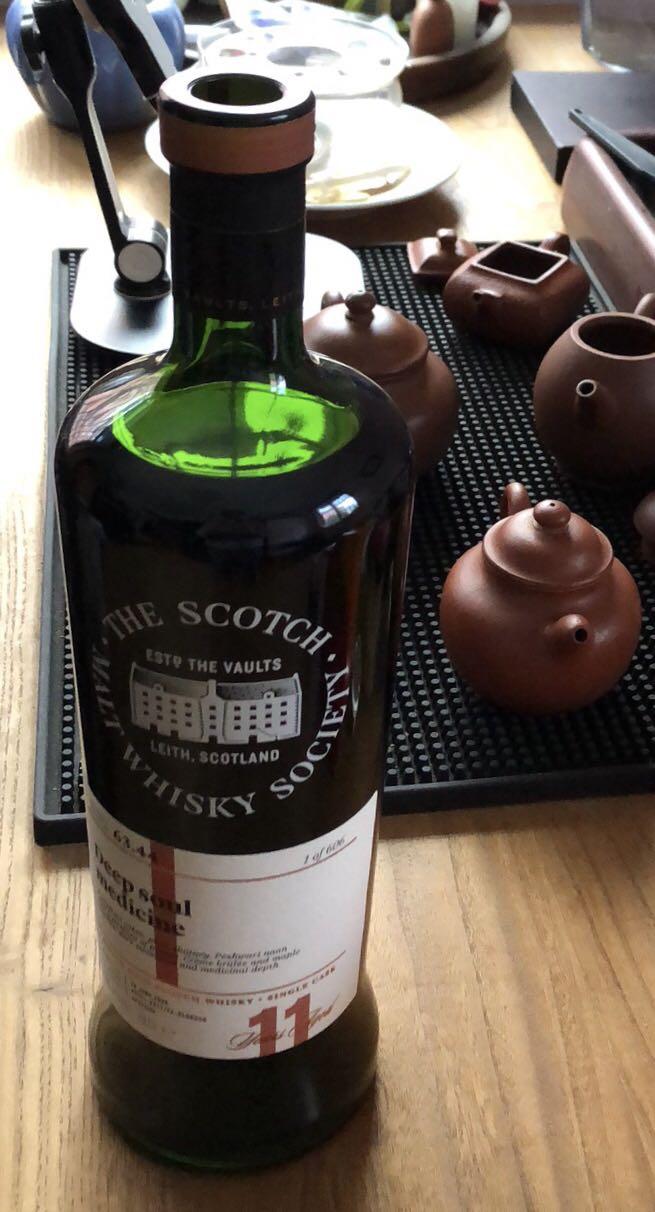 整理一下櫃子 開瓶酒醒一下 晚上喝<img src='https://sdata.whiskyworm.com/xcxpics/emoji_21.png' class='emoji' />