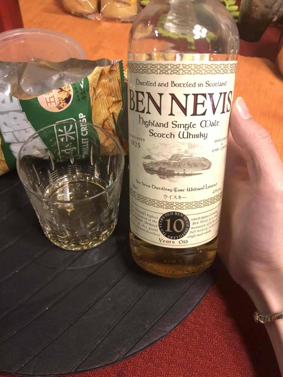 晚上小酒，有人喜欢这款吗？二三百的价格挺好喝的