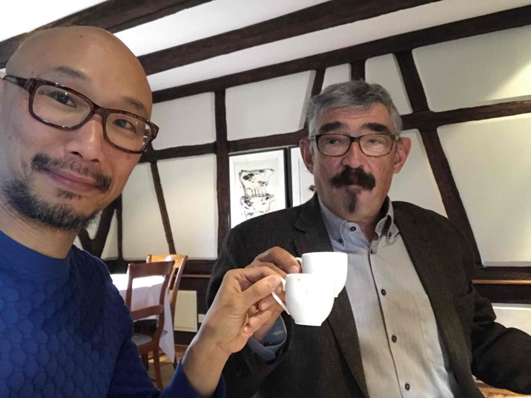 和大师愉快的吃吃喝喝