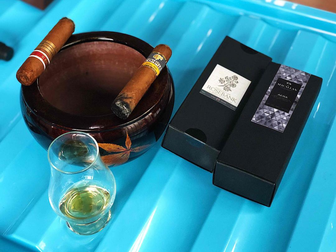 搬完东西，直接箱子上搞起来