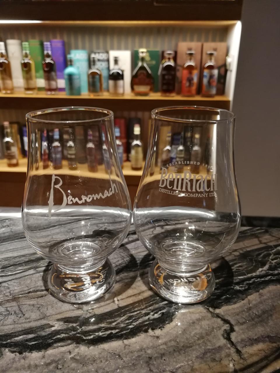 偶遇，来一杯，收仨杯子