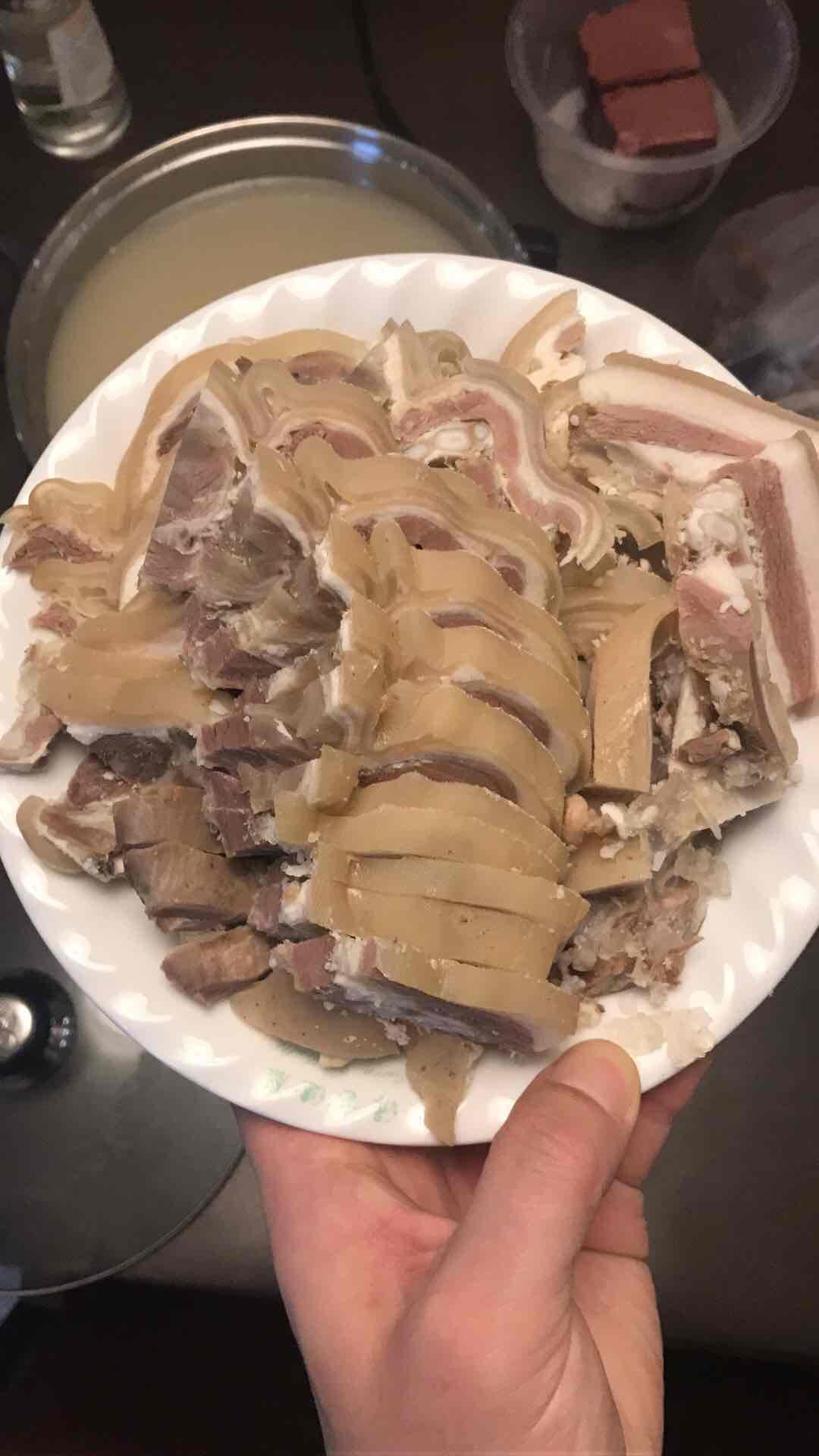 天氣見涼，白切羊肉～95劍南春，美滋滋！