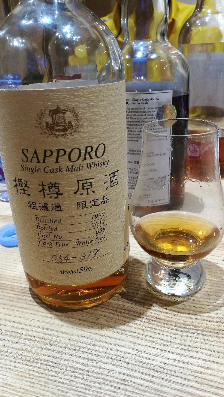 异曲同工，酒体强劲，冲击力强，浓郁而复杂。