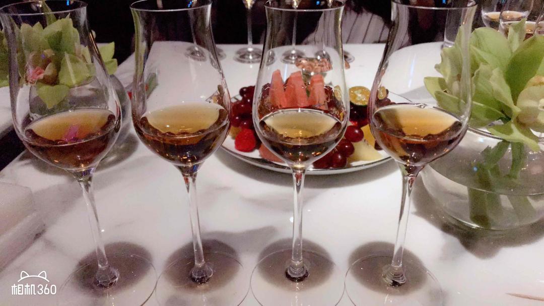 越喝越入迷，但也越来越喝不明白。