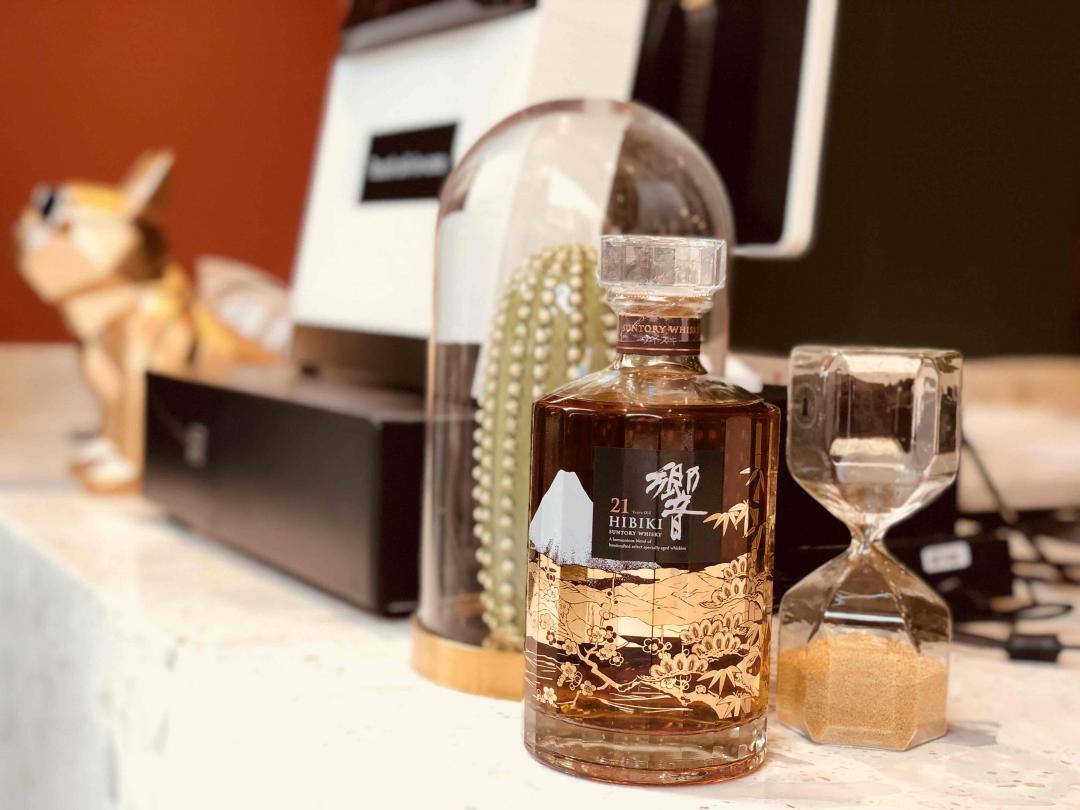 广州夏天般的醉秋风。