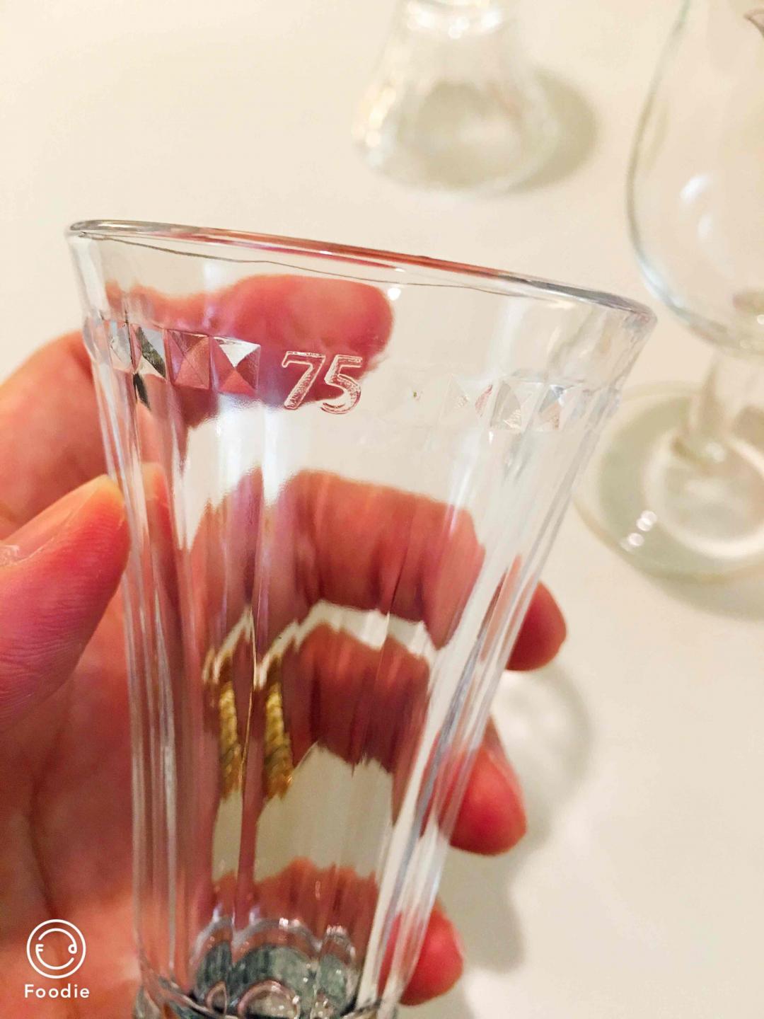 这杯子好玩！1:2.5<img src='https://sdata.whiskyworm.com/xcxpics/emoji_14.png' class='emoji' />