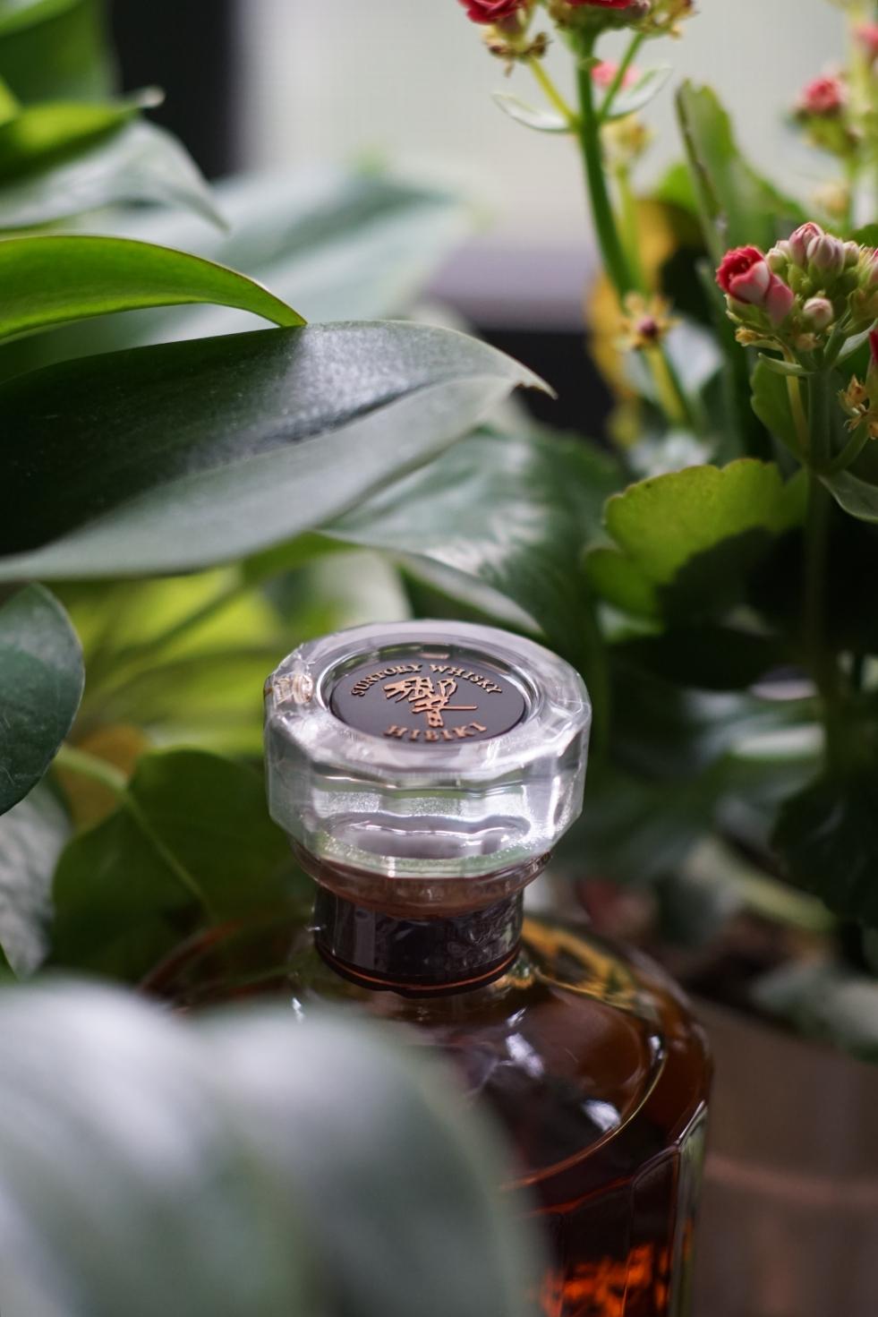 求教两支瓶子真有区别？