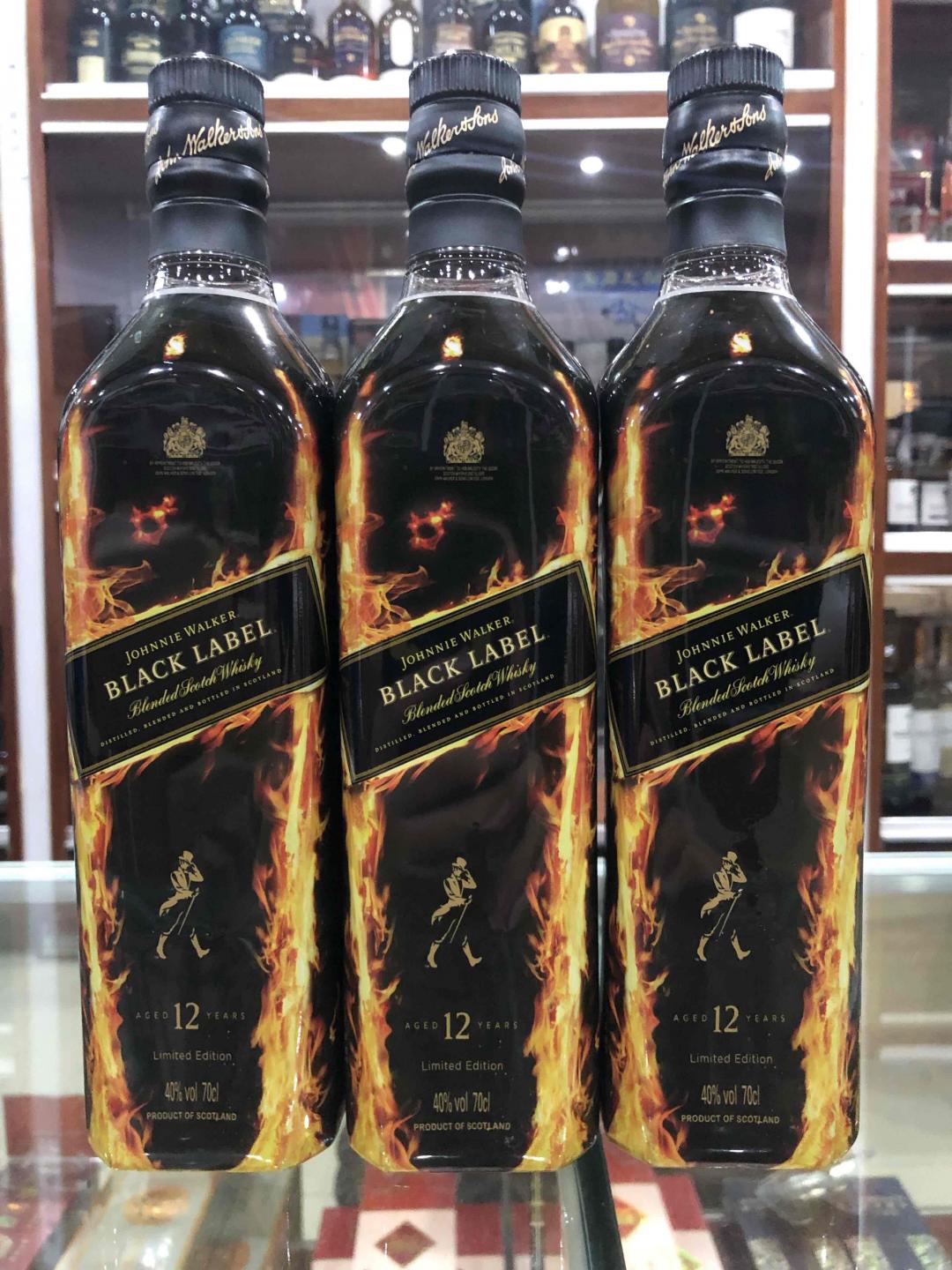 被毒了，明知道坑还是跳进去，又是贴纸货，真差评，激光打就好了