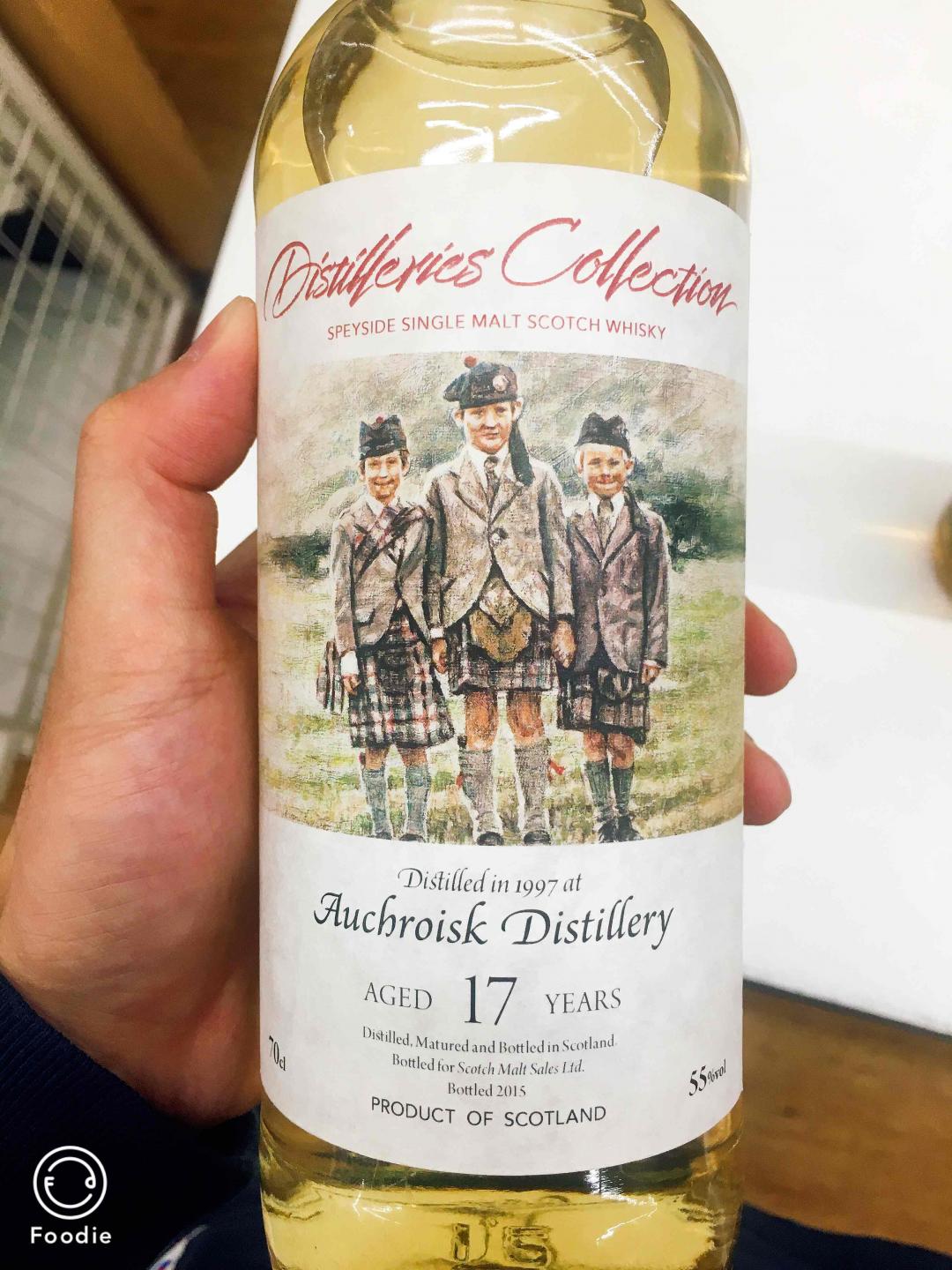 求教这两瓶是什么酒啊？装瓶的？