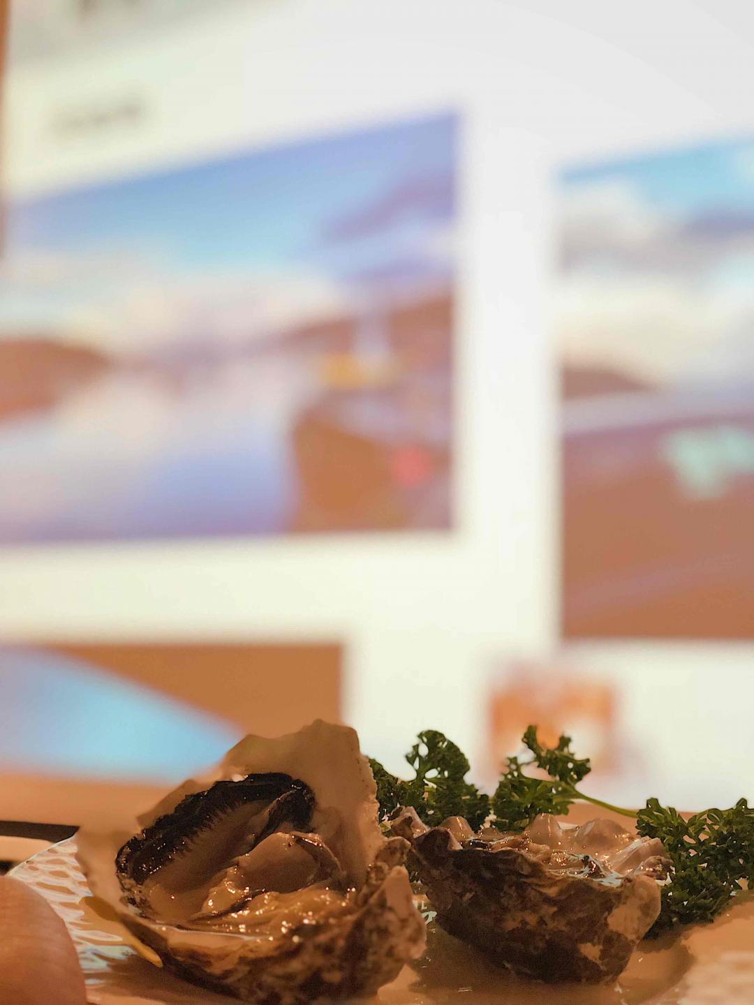 感谢清风细心的安排和分享，随着他的诉说，加上苏格兰的美食，当地的美酒，整个下午感官都在享受。最后的私藏小磨坊可能最近喝不到这么令人震撼的作品了。