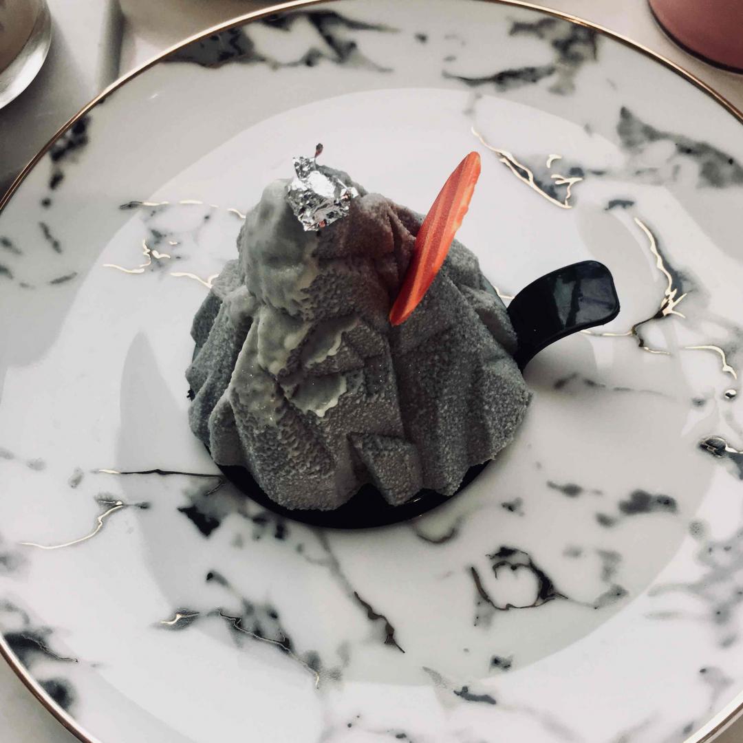 网红店打卡也不能少威士忌作伴～