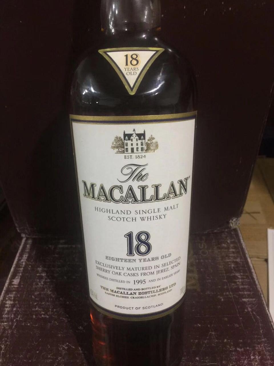 这款才是M18年（行货）🙂