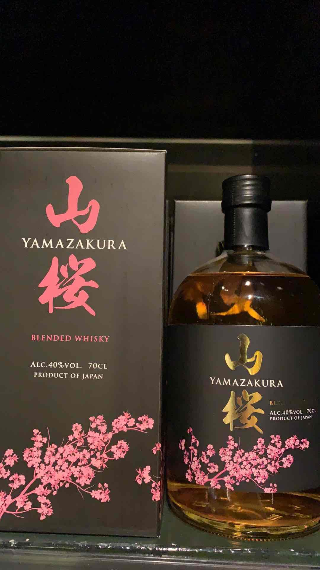 阿姆斯特丹机场的免税店随拍