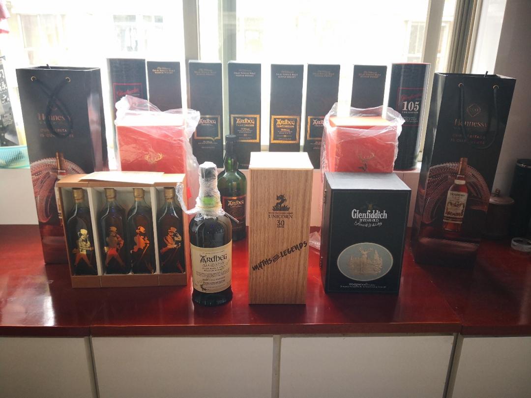 自从上了虫网，我人生发生巨变，本来可以陪小妹妹们泡泡吧，现在只能天天喝稀饭