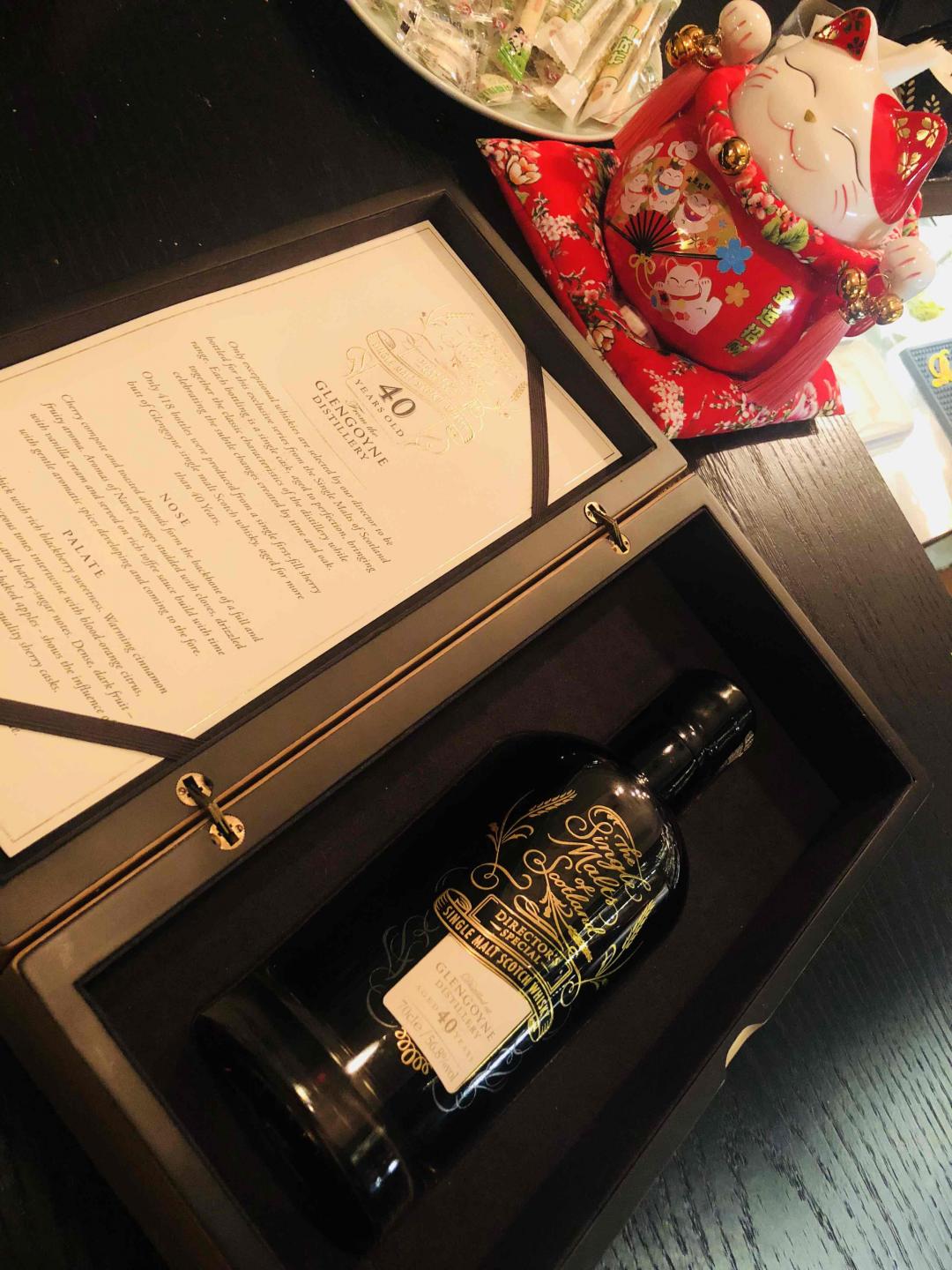 礼物一份，我反正不认识<img src='https://sdata.whiskyworm.com/xcxpics/emoji_14.png' class='emoji' />