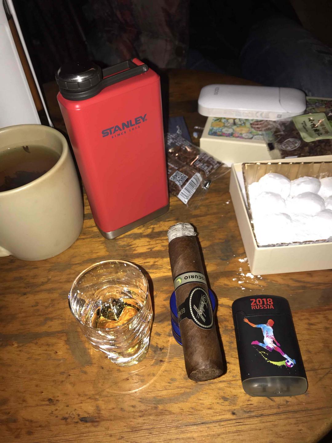 小酌一点<img src='https://sdata.whiskyworm.com/xcxpics/emoji_13.png' class='emoji' />